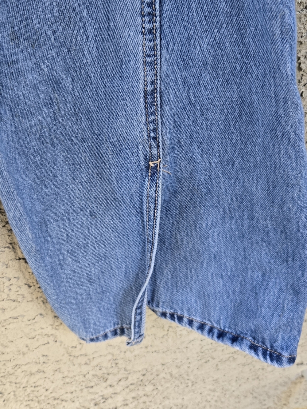 Hidden Los Angeles Happi Light Wash Split-Hem Women's Jeans - Picture 5 of 10